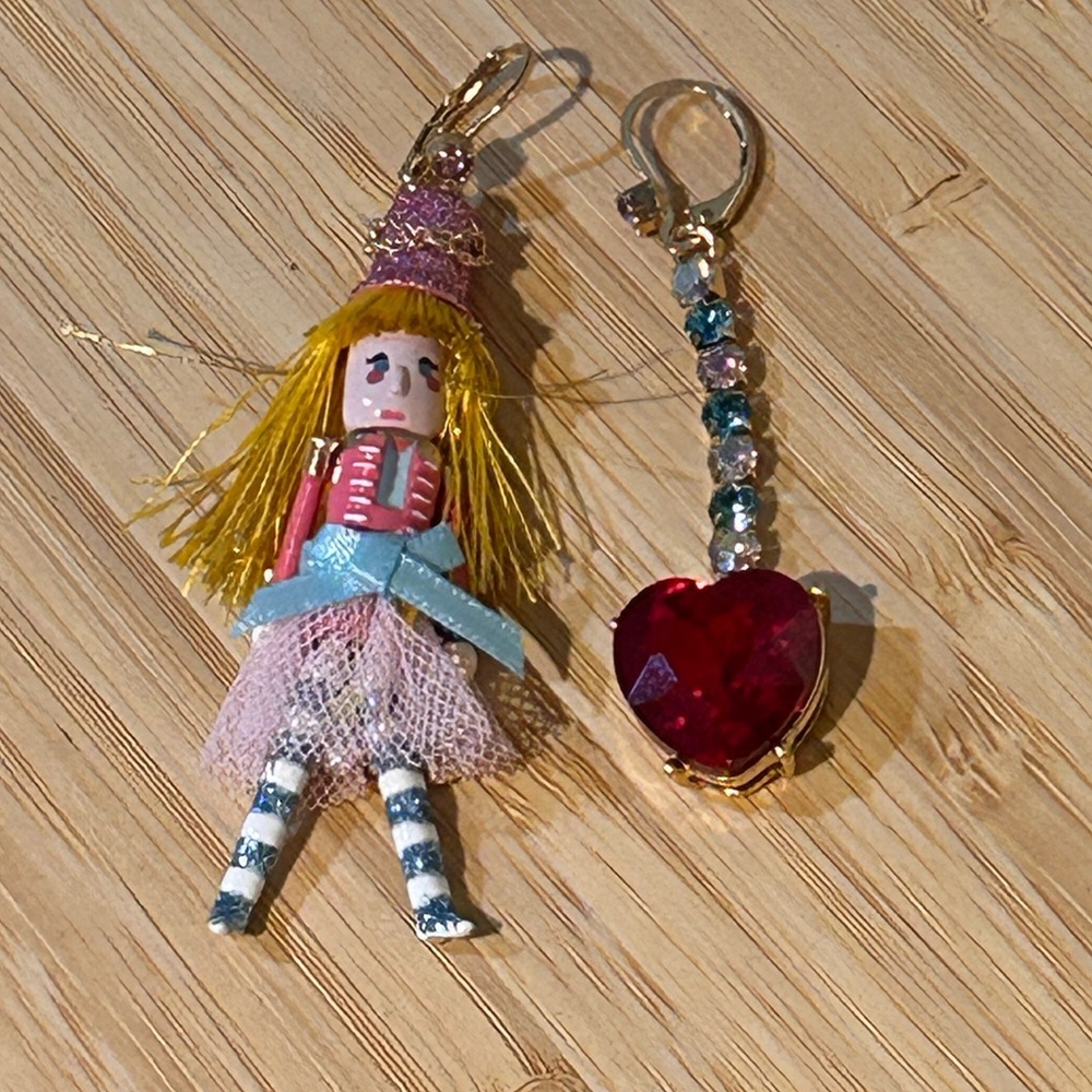 BETSEY JOHNSON Girl Nutcracker & Heart Mismatched Christmas Statement Earrings